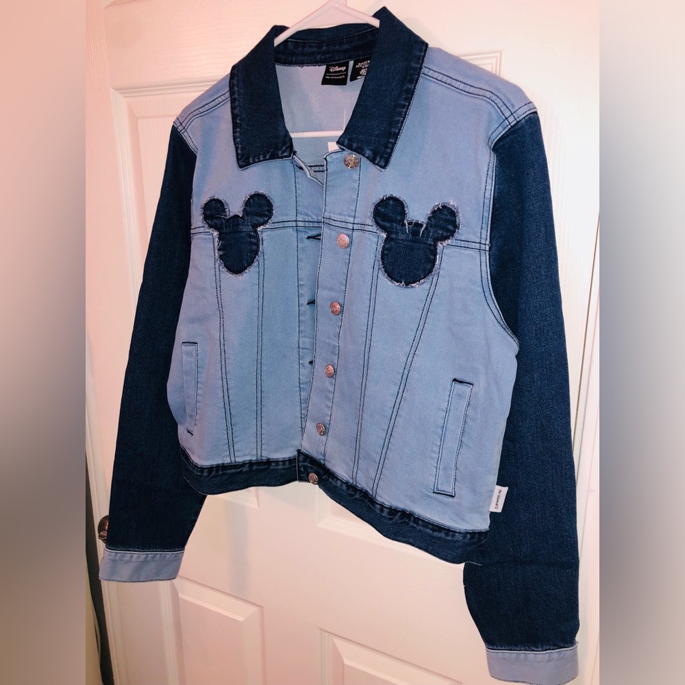 Disney Mickey Mouse jean jacket (M) - Picture 3 of 6